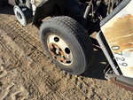 Underbody with Right Steer Tire