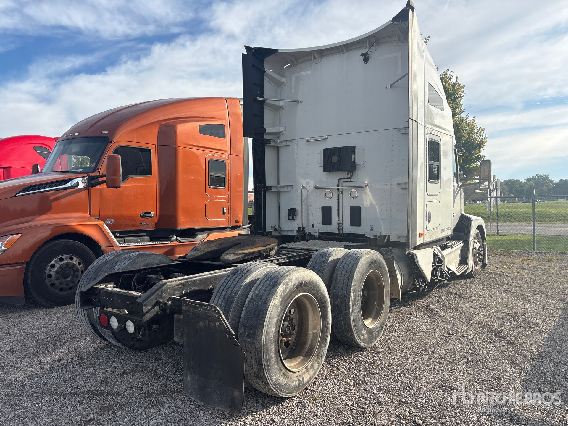 2023 Kenworth T680