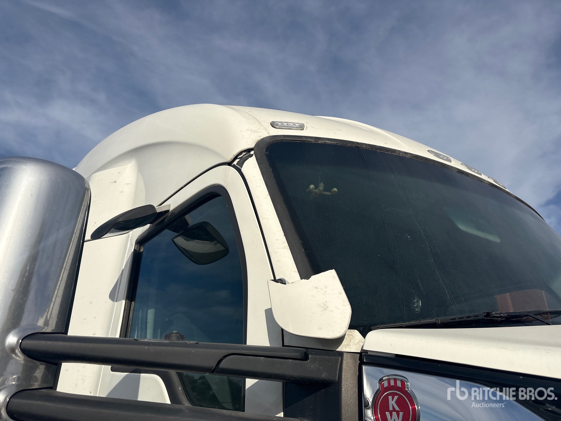 2023 Kenworth T680