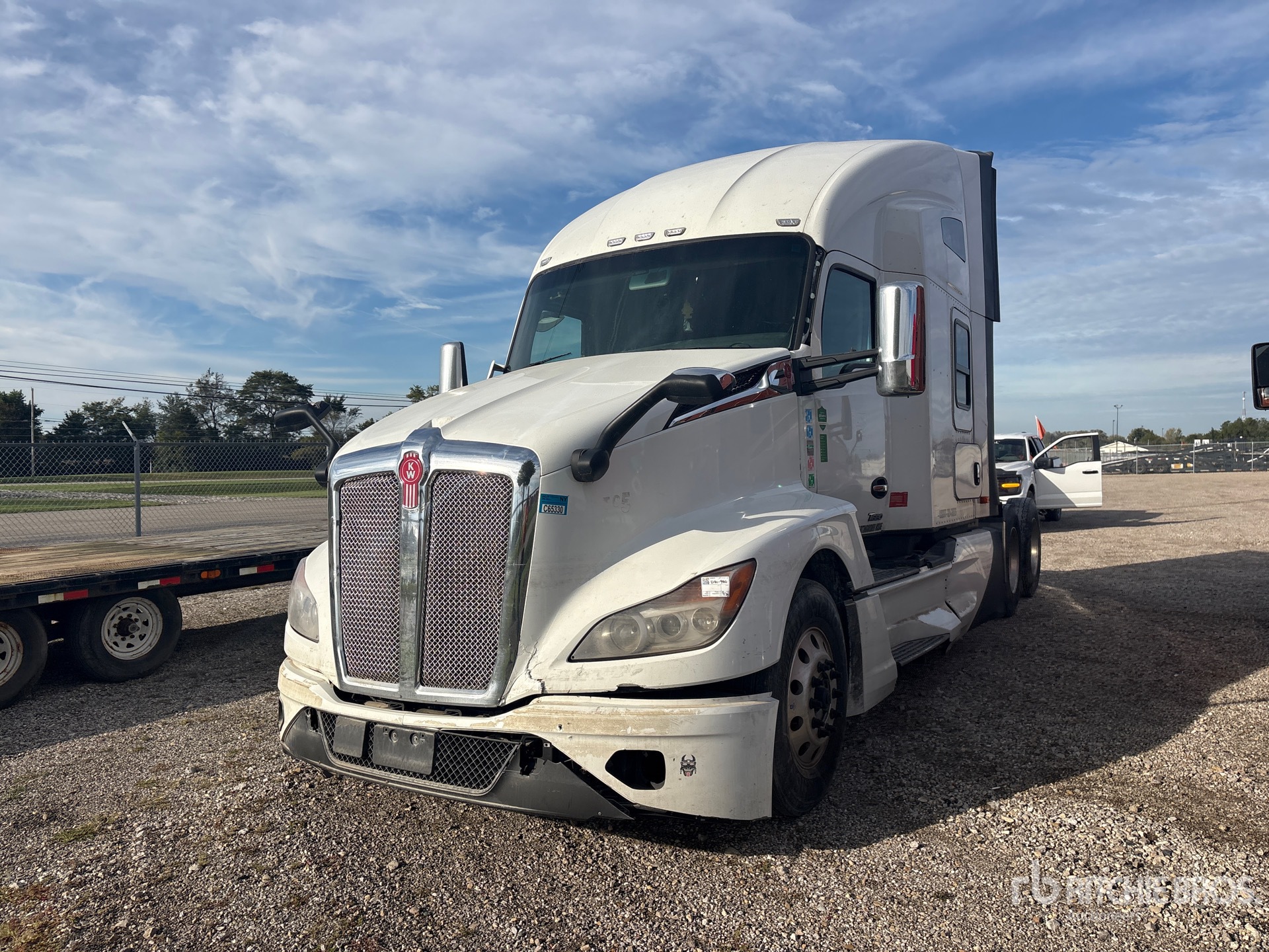 Photo of 2023 Kenworth T680
