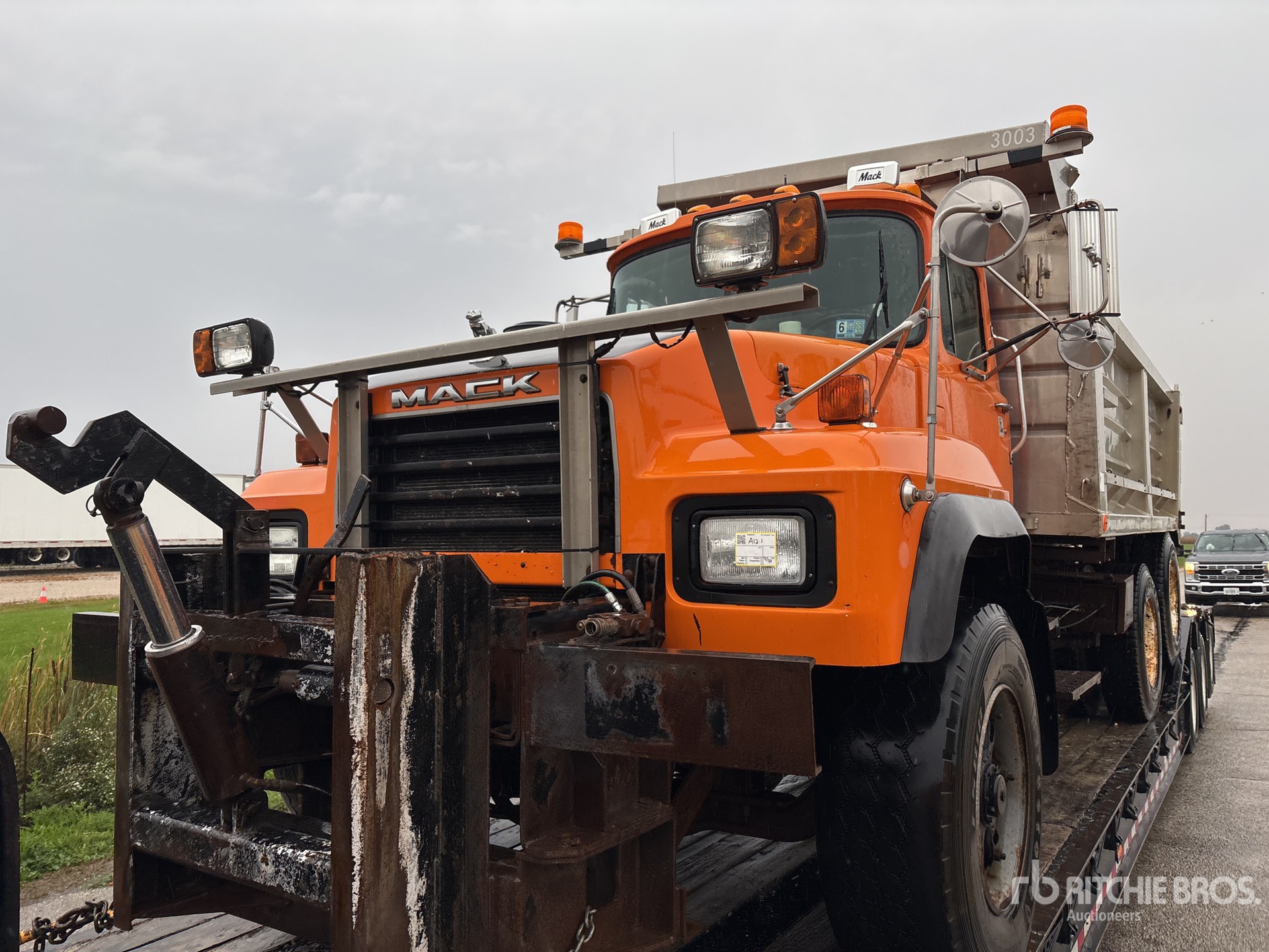 2001 Mack RD688S