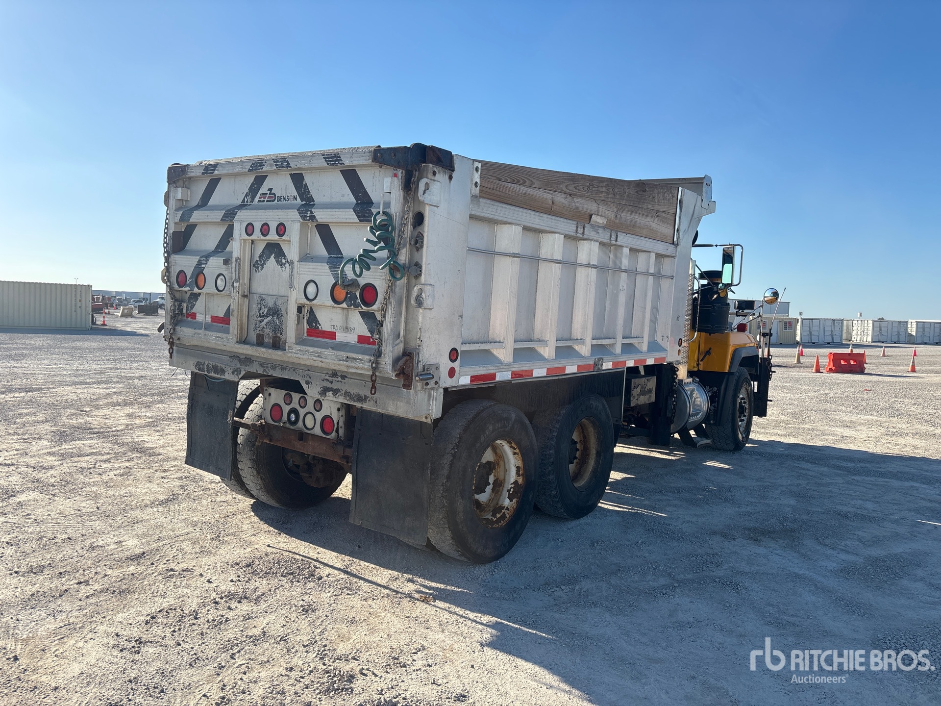2003 Mack RD688S