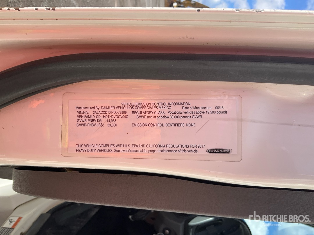 2017 Freightliner M2 106