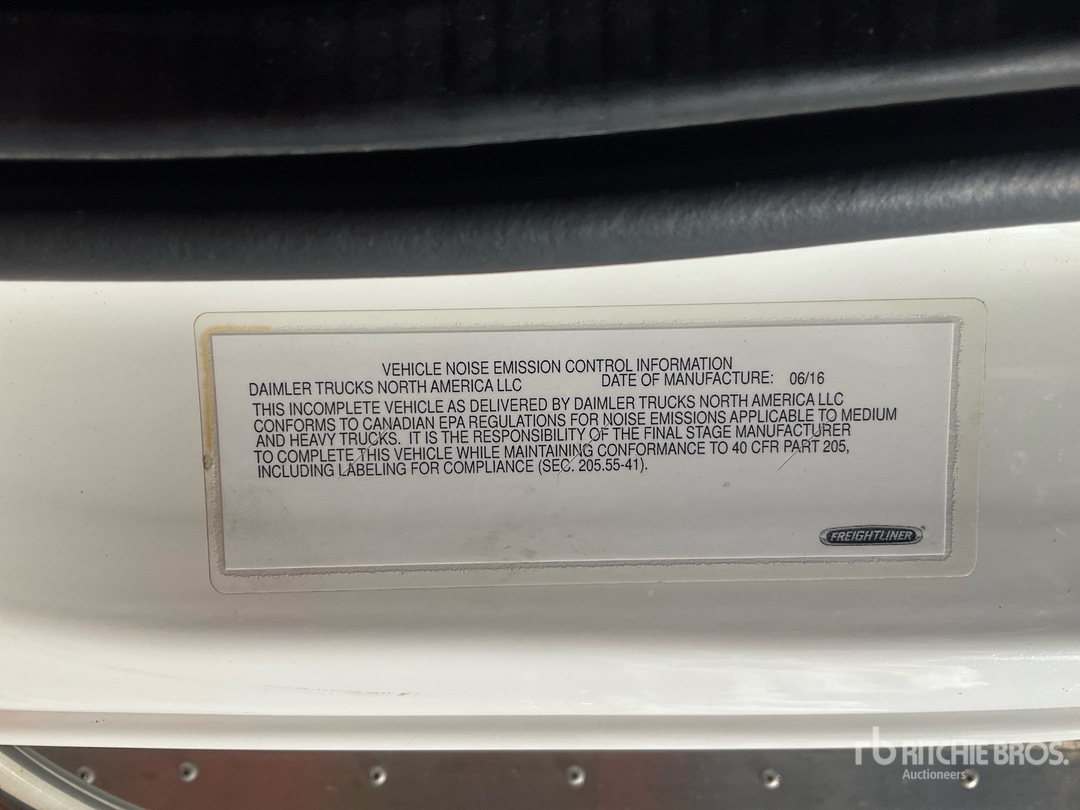 2017 Freightliner M2 106