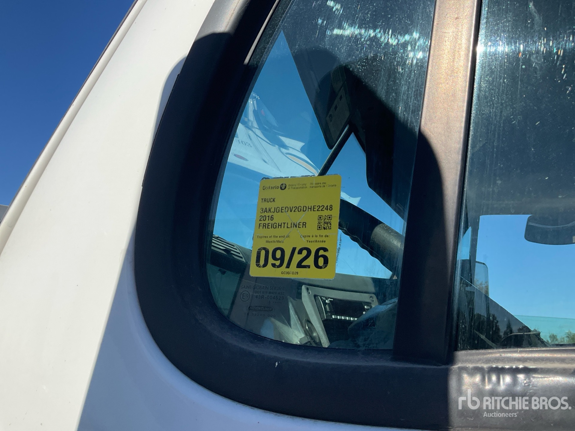 2016 Freightliner CASCADIA 125