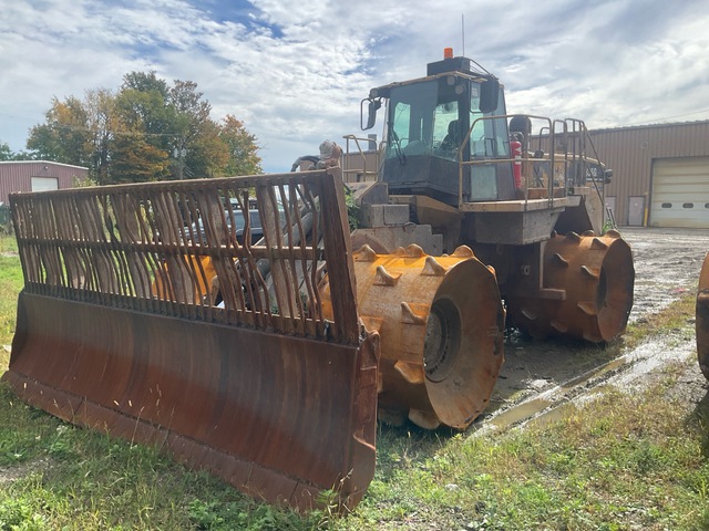 2001 Cat 836G Landfill Compactor