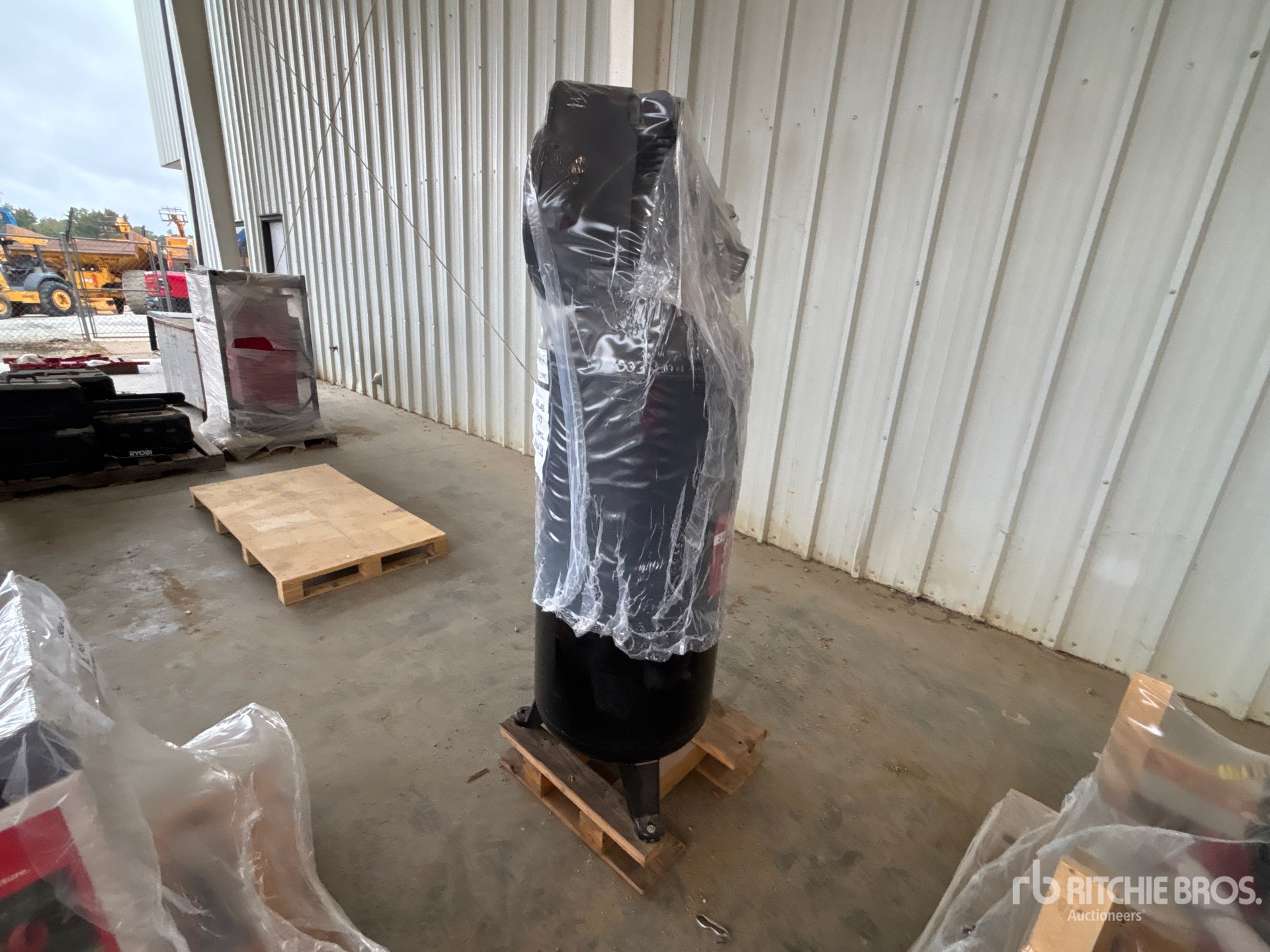 Photo of Husky Skid-Mounted 60 gal