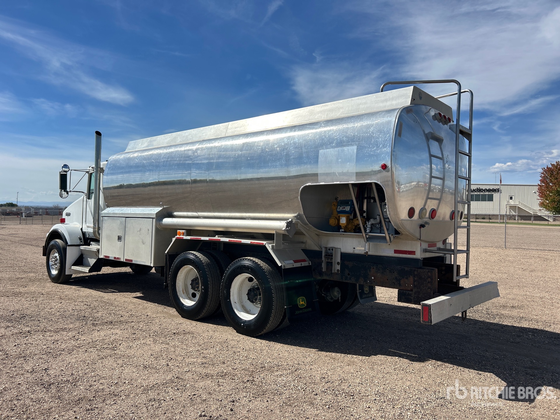 2005 Kenworth T800
