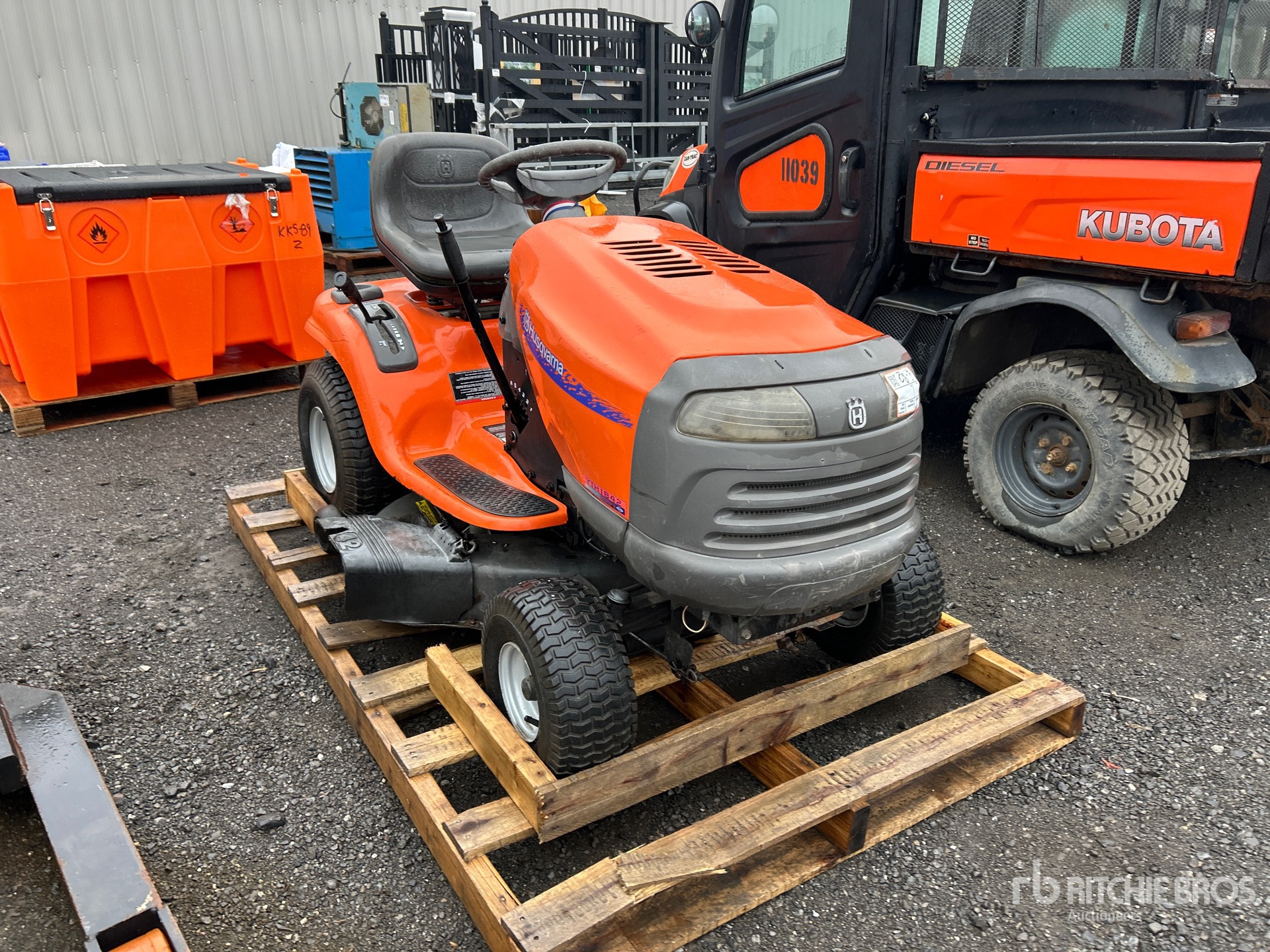 2003 Husqvarna YTH1842