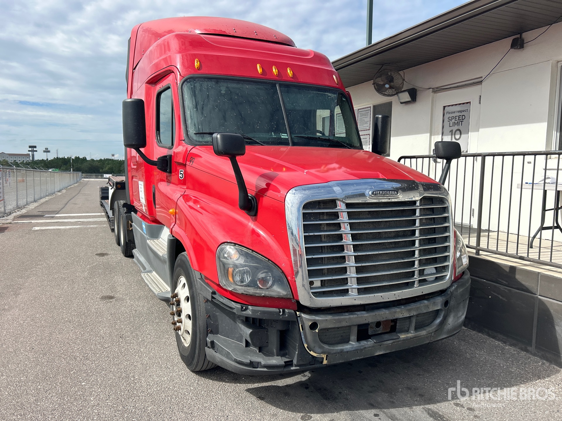 2014 Freightliner CASCADIA 125