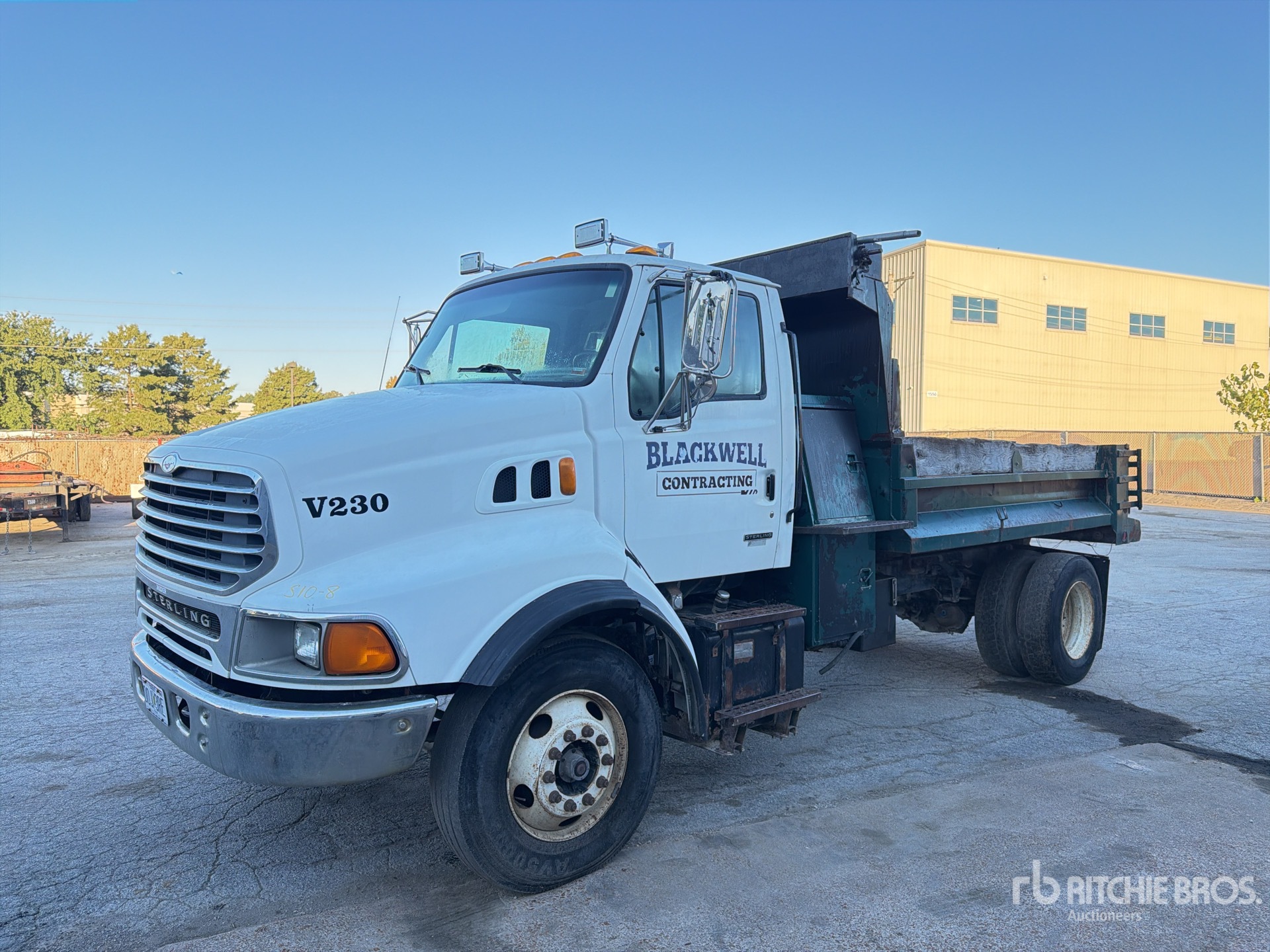2001 Sterling L9500