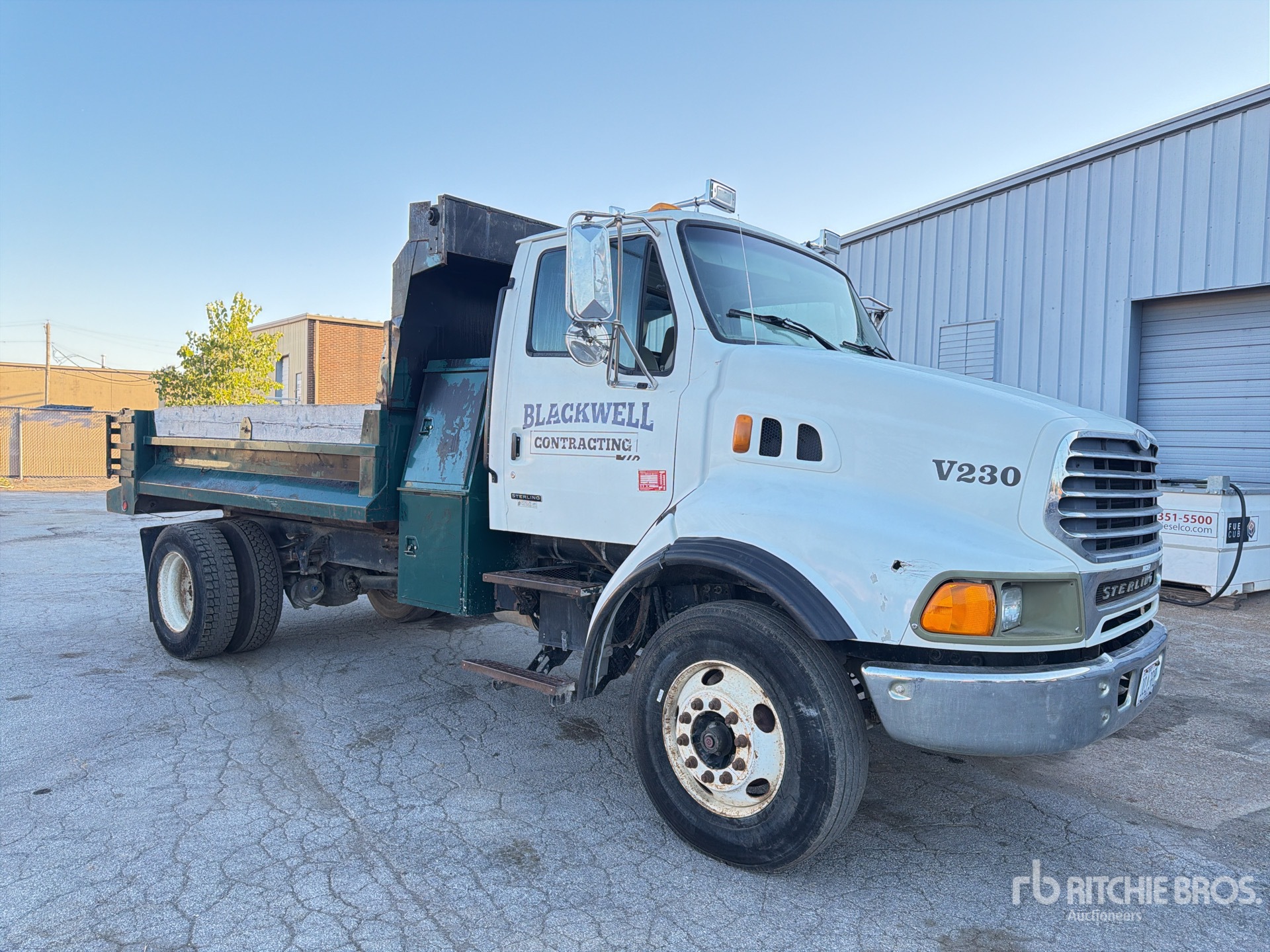 2001 Sterling L9500