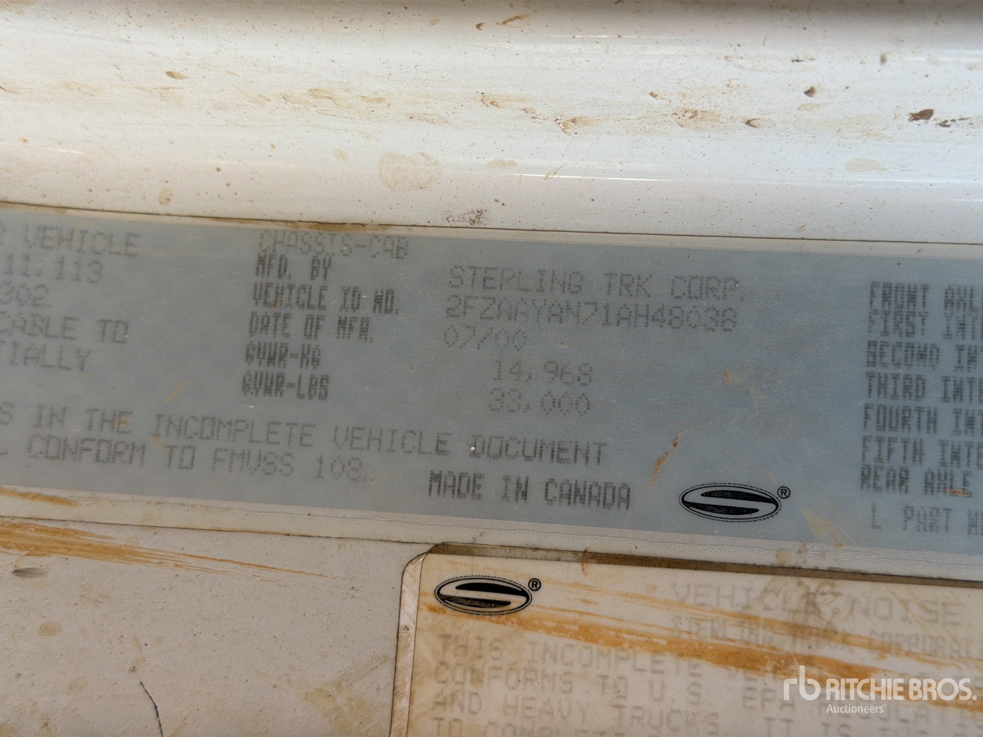 2001 Sterling L9500