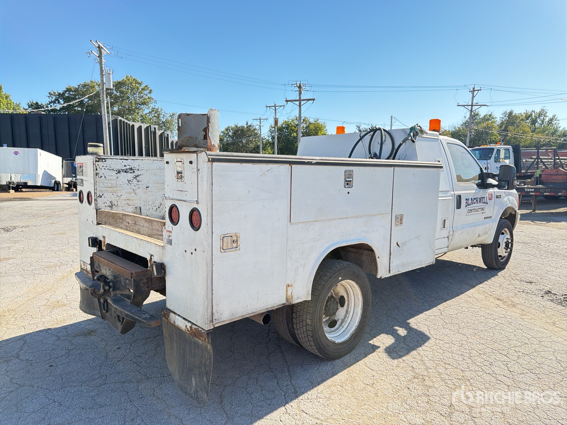 2001 Ford F-550