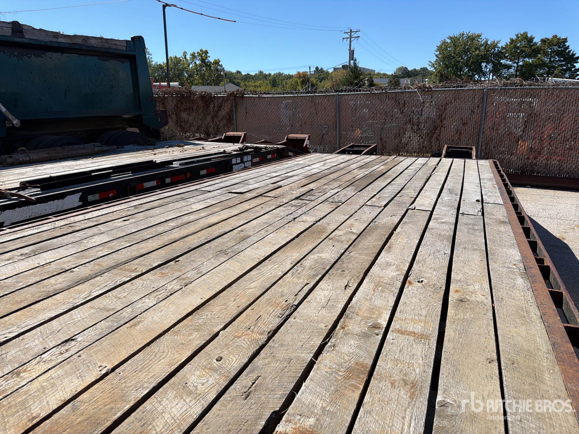 2005 Imperial 20 ton 26 ft T/A