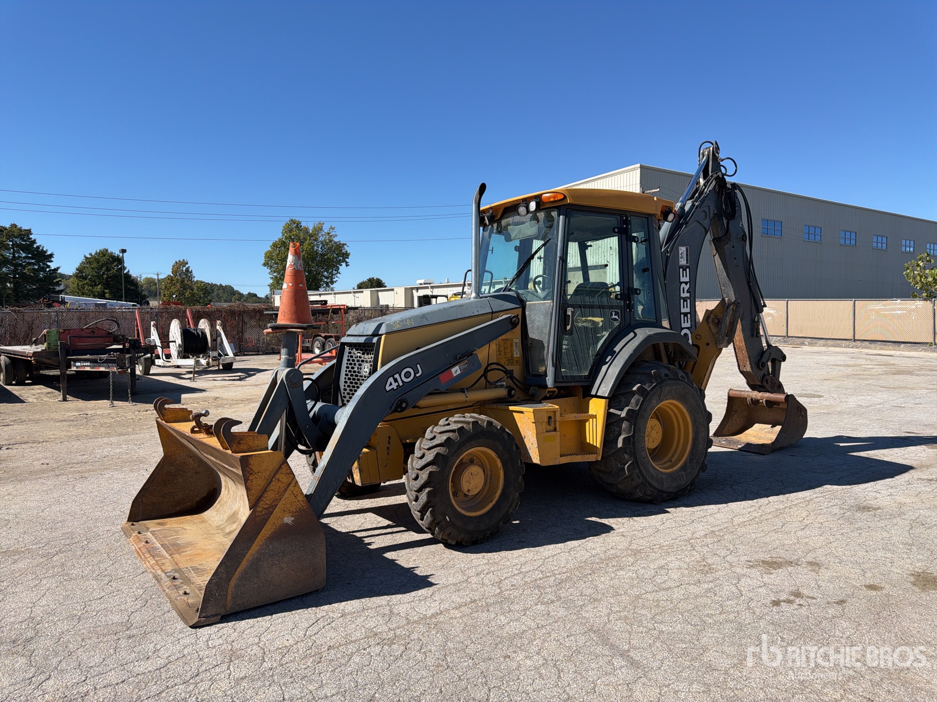 2011 John Deere 410J