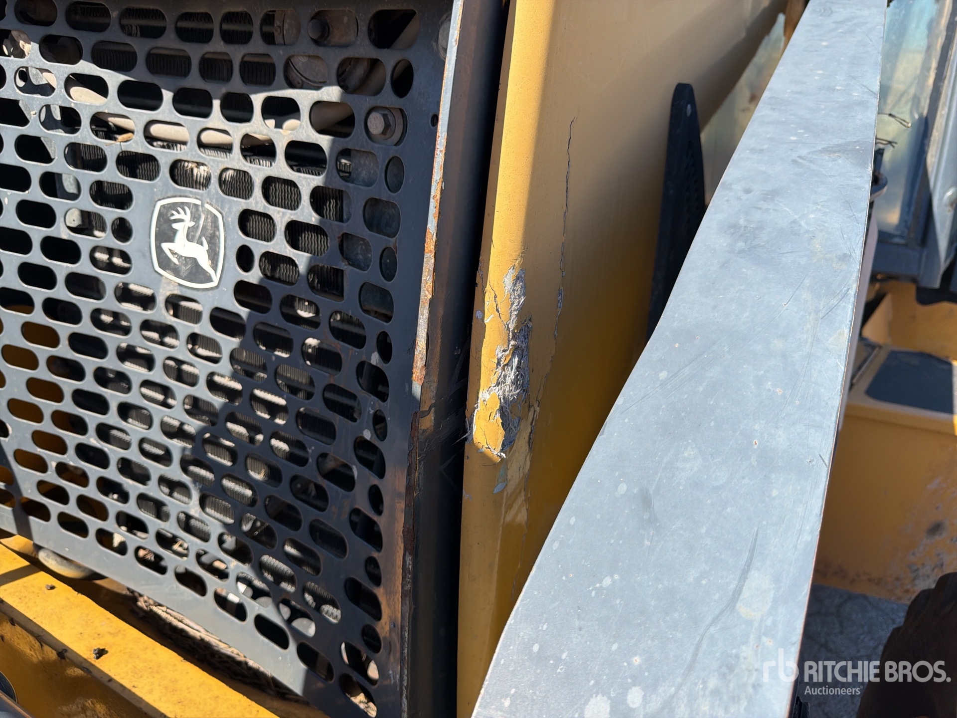 2011 John Deere 410J