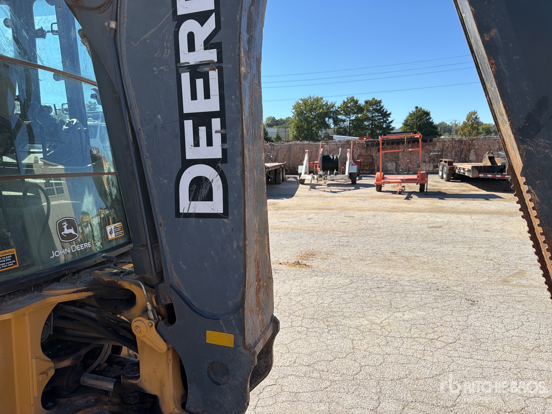 2011 John Deere 410J