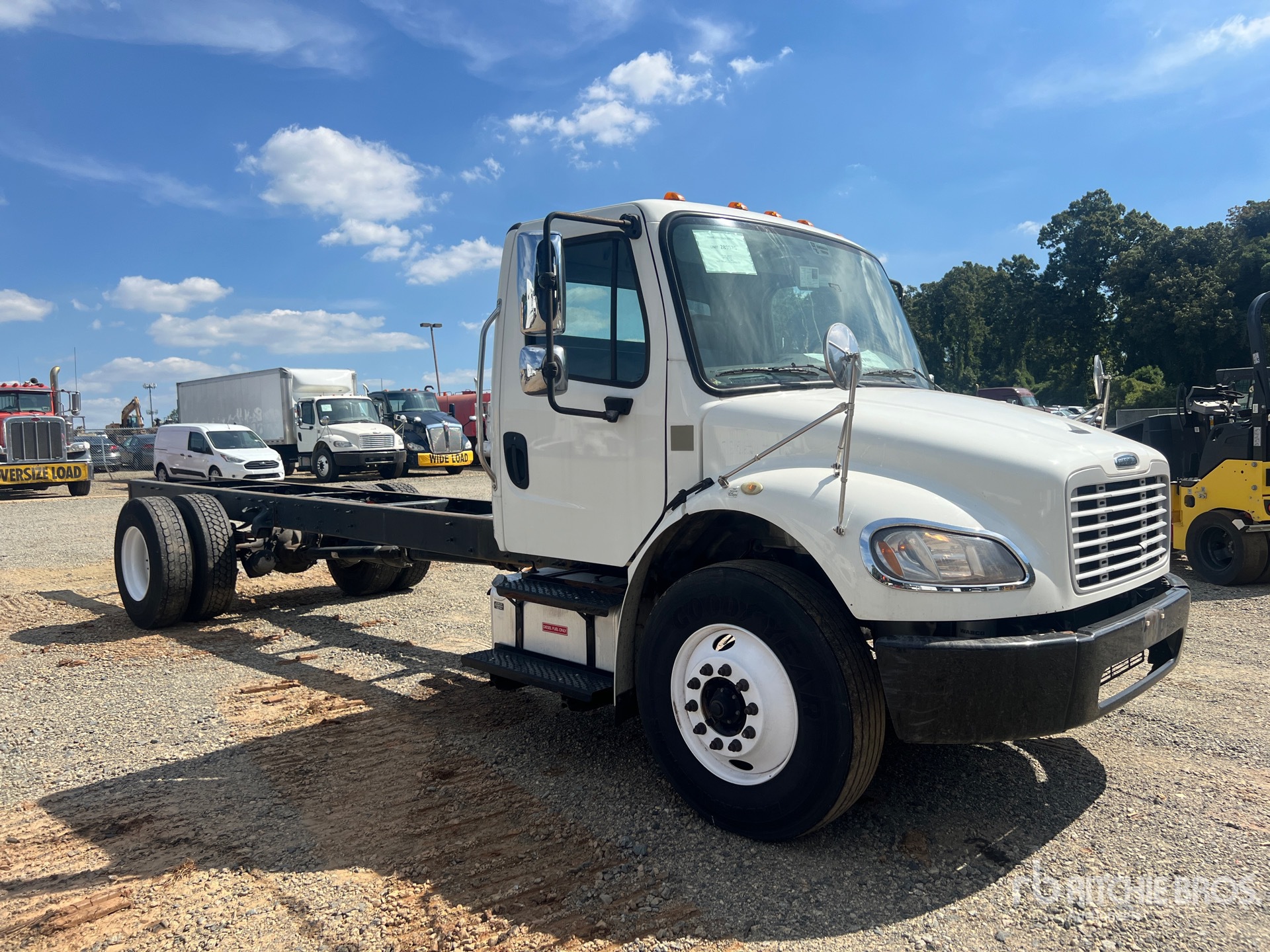 2020 Freightliner M2 106