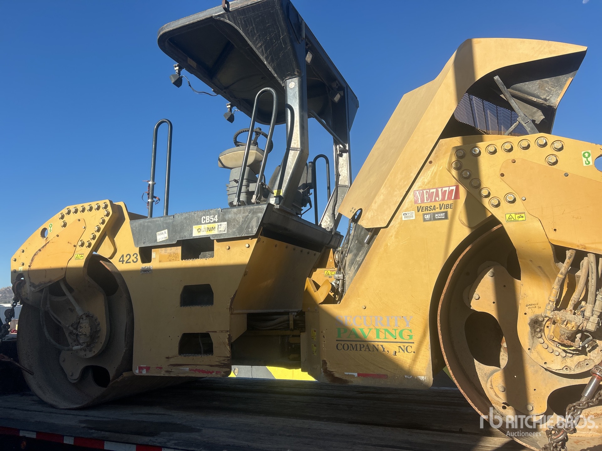 2011 Caterpillar CB54