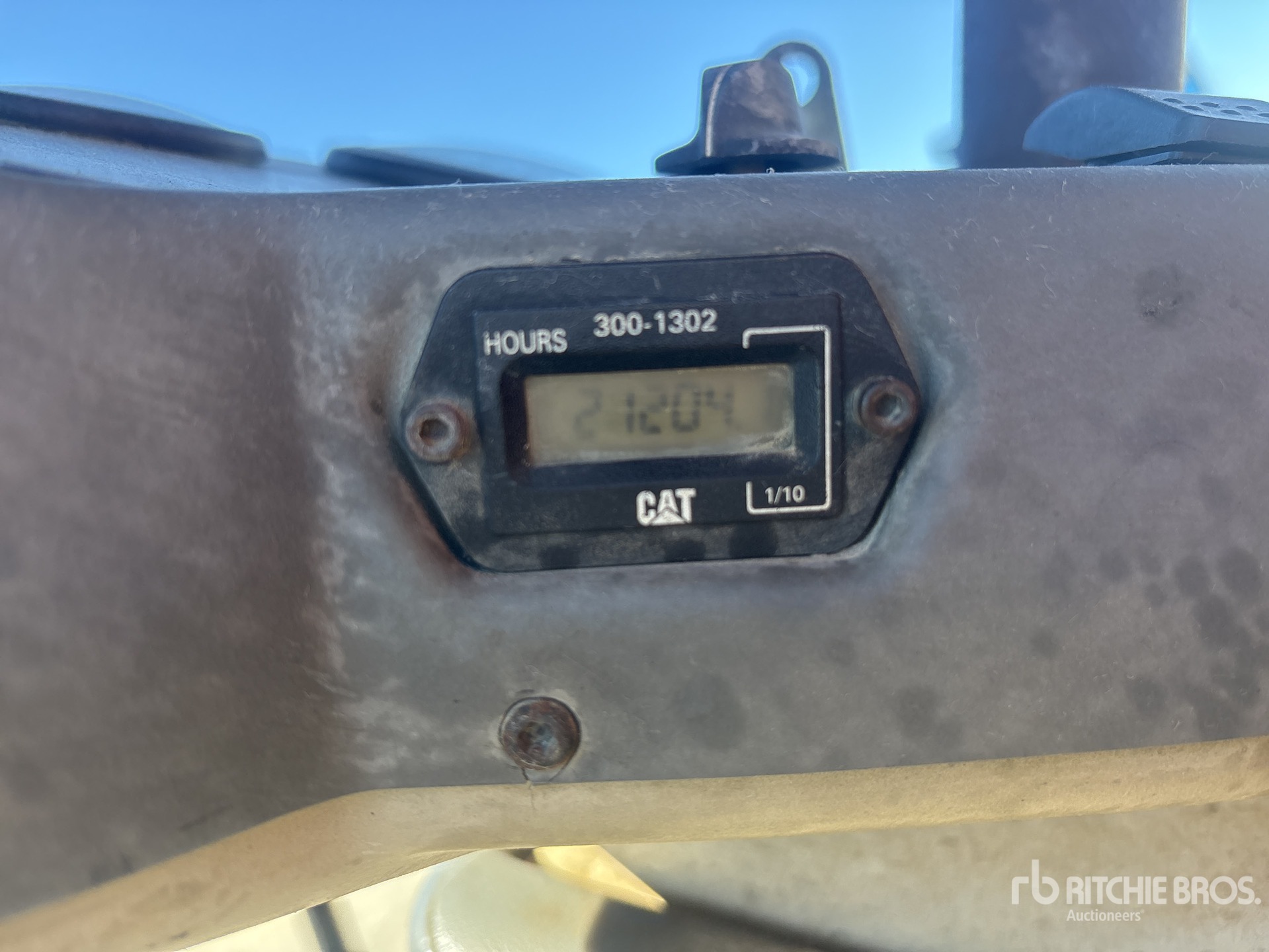2011 Caterpillar CB54