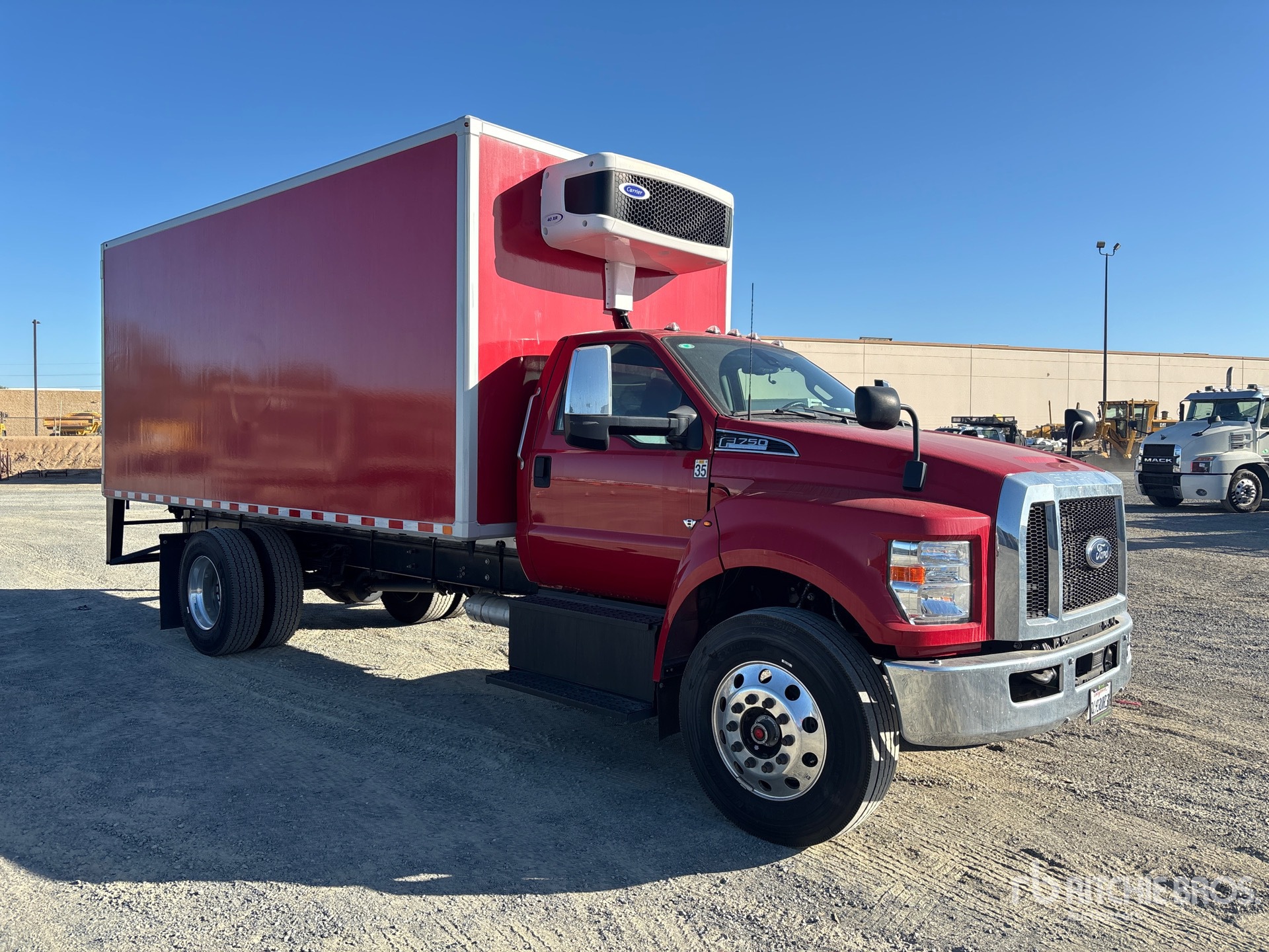 2025 Ford F-750