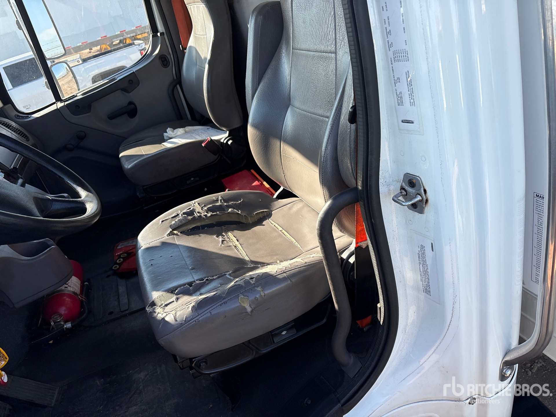 2016 Freightliner M2