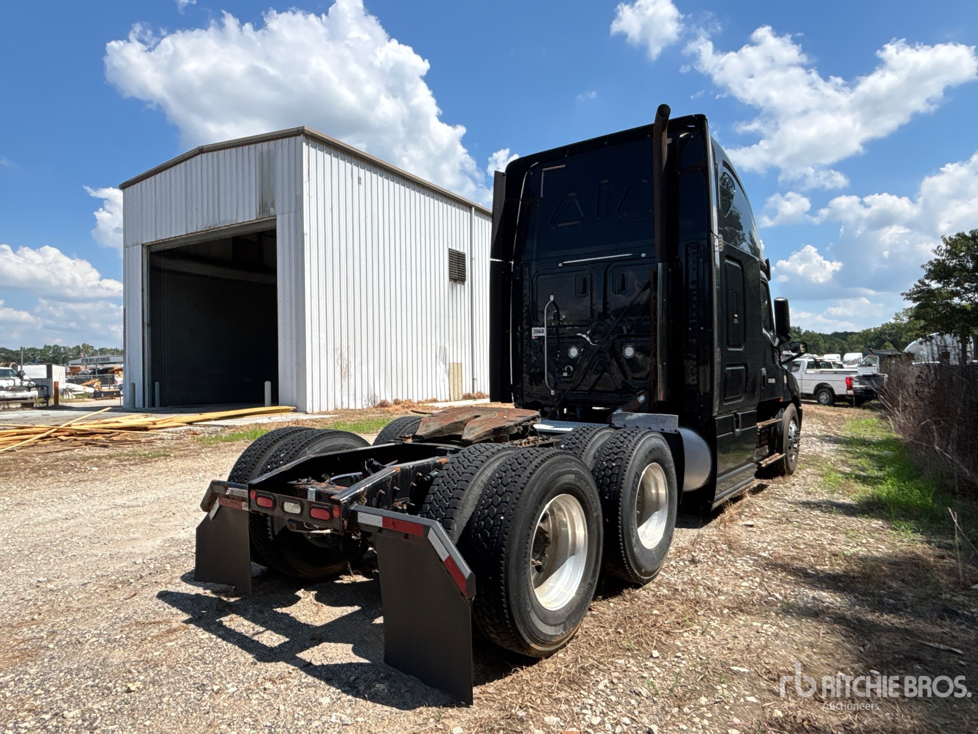 2019 Freightliner CASCADIA 126