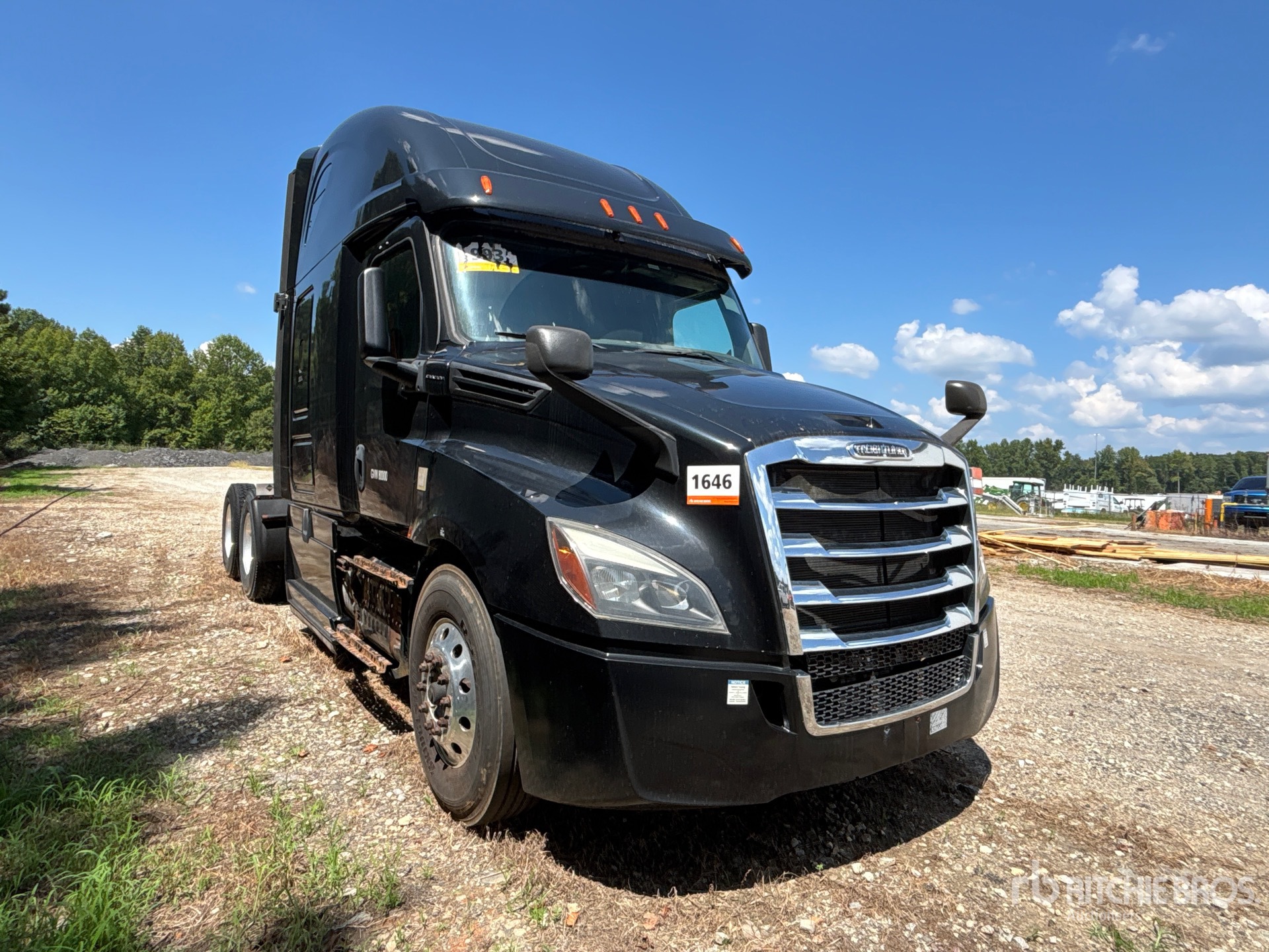 2019 Freightliner CASCADIA 126