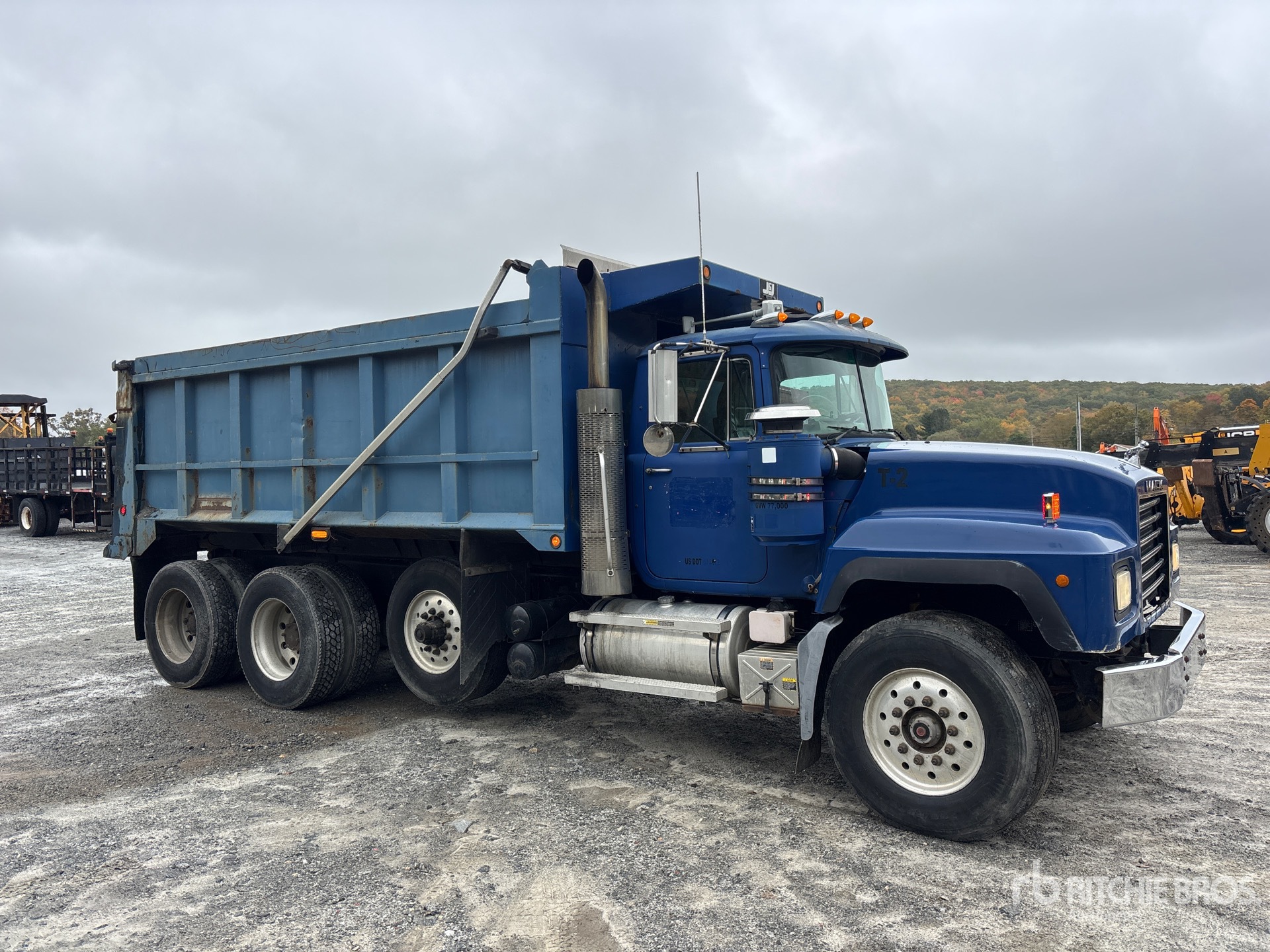 2002 Mack RD688S