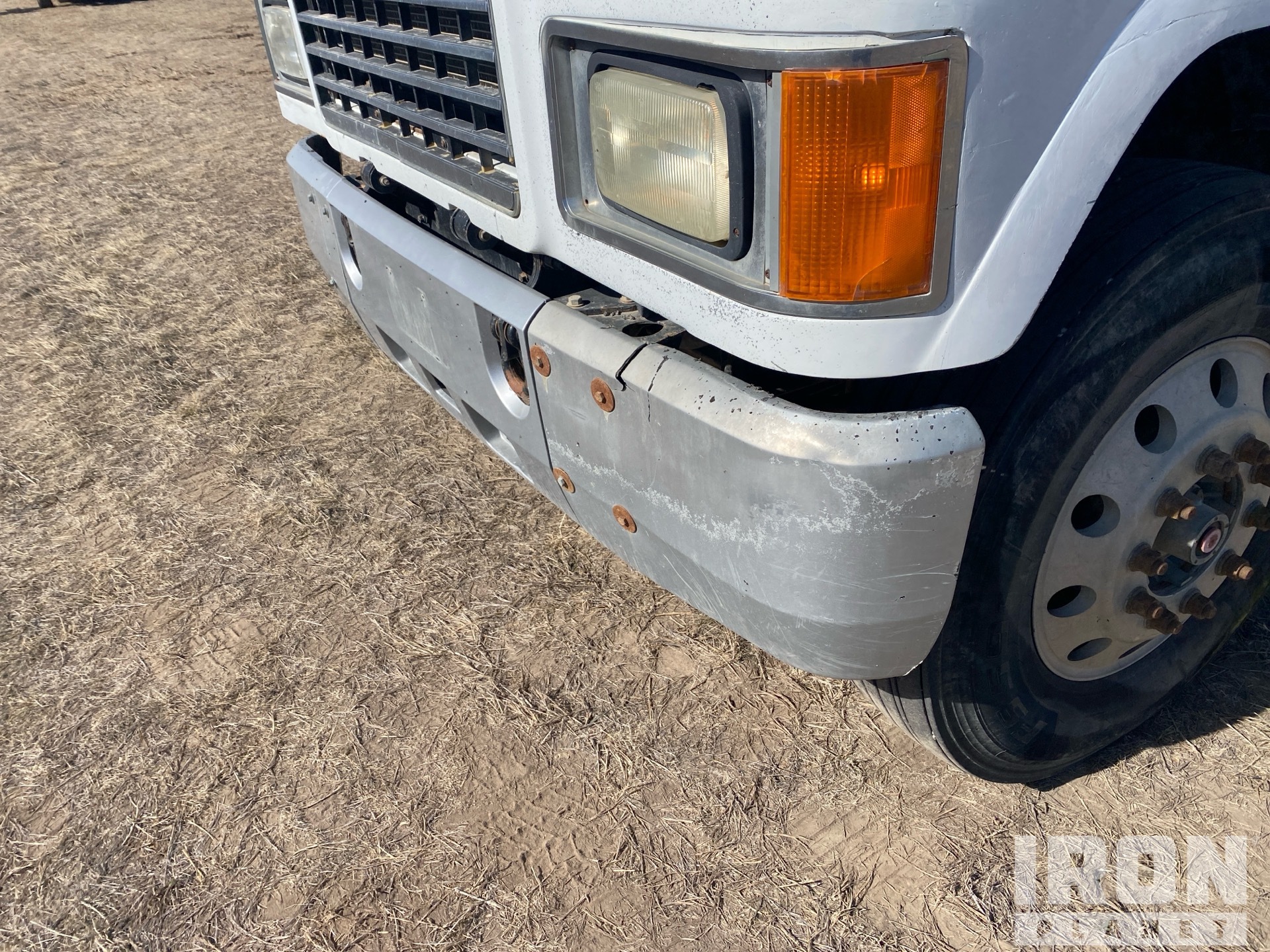 2002 Mack CH613