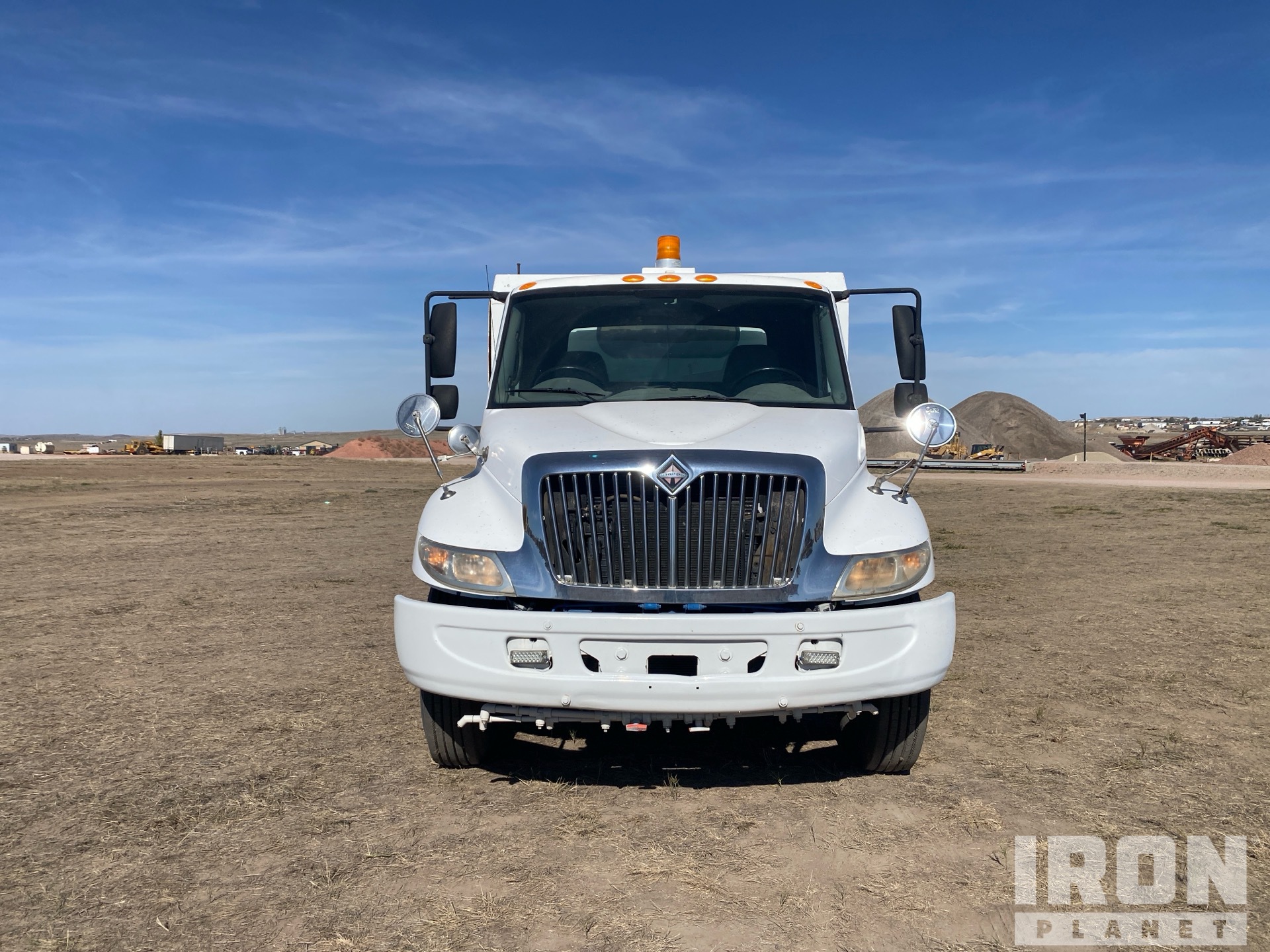 2005 International 4200