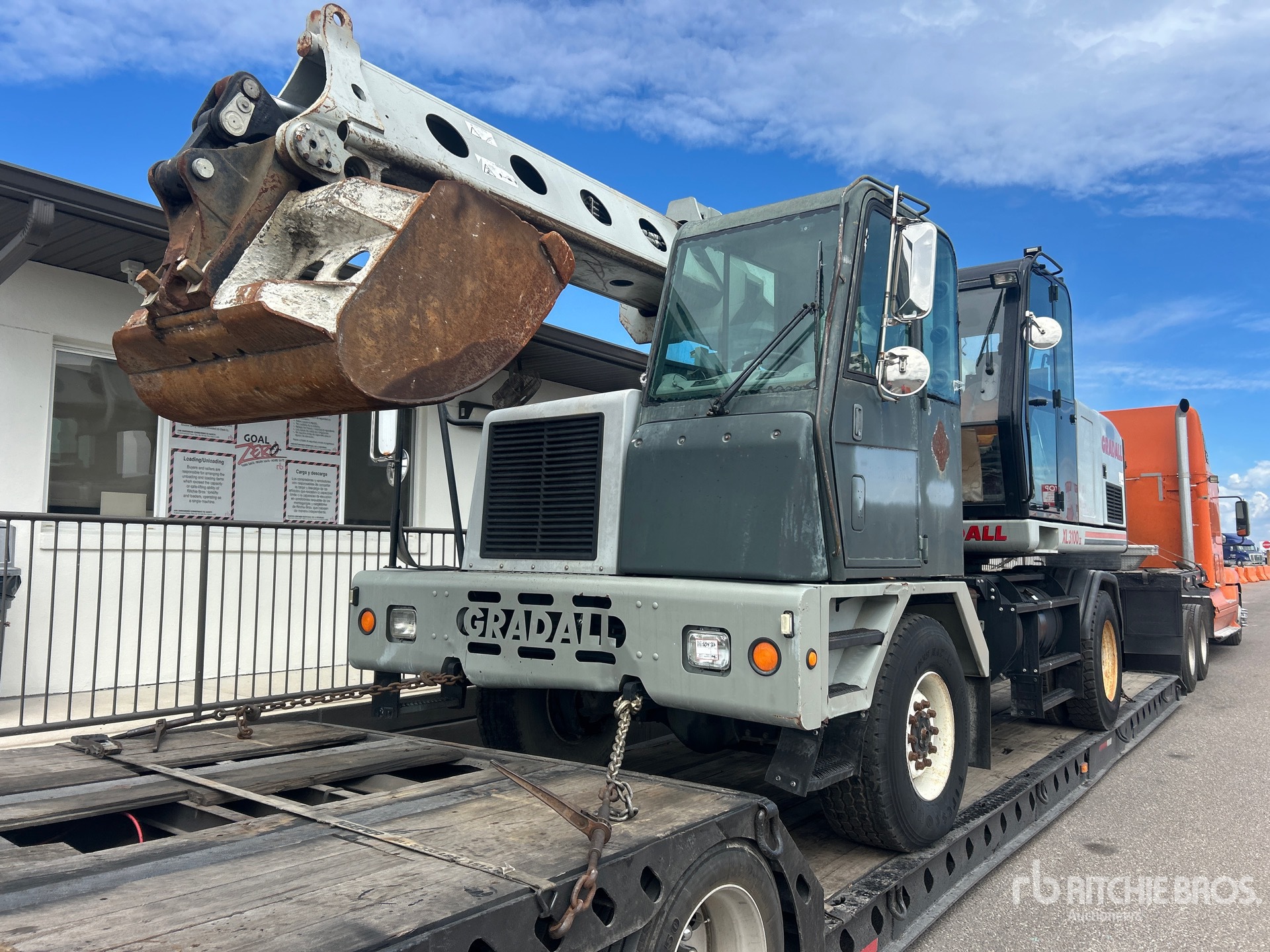 Gradall XL 3100