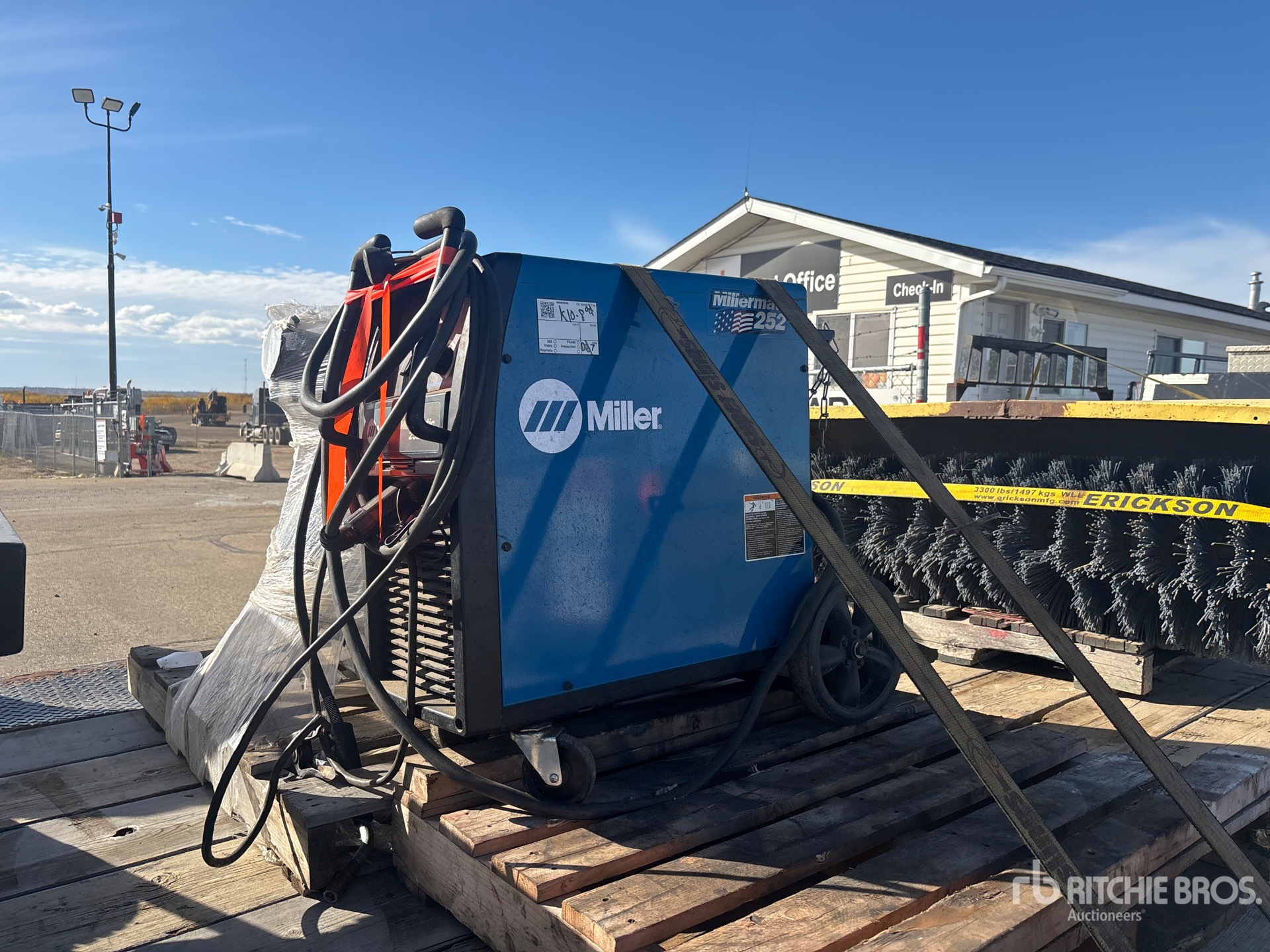 Miller MILLERMATIC 252