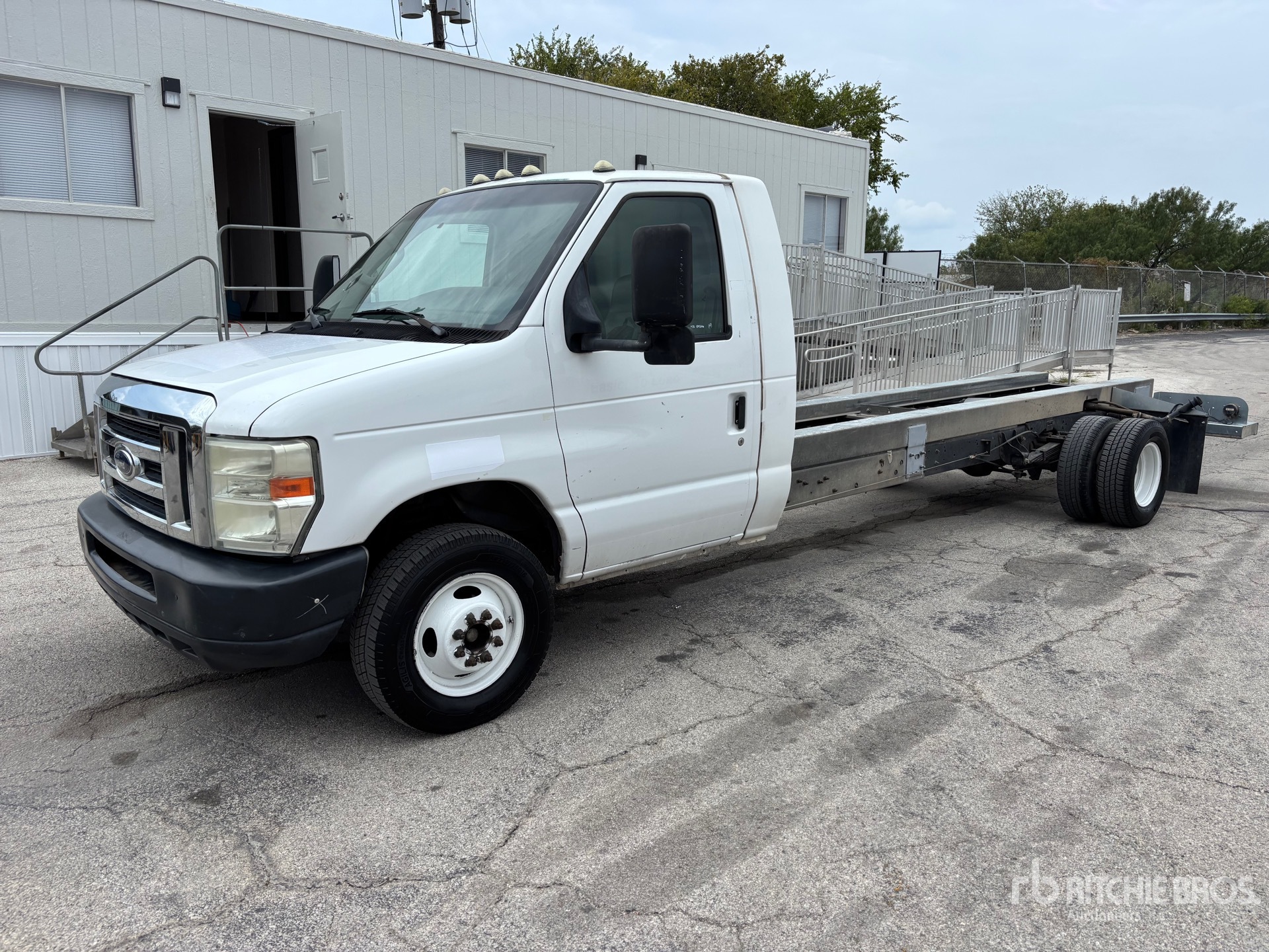 2012 Ford E-450