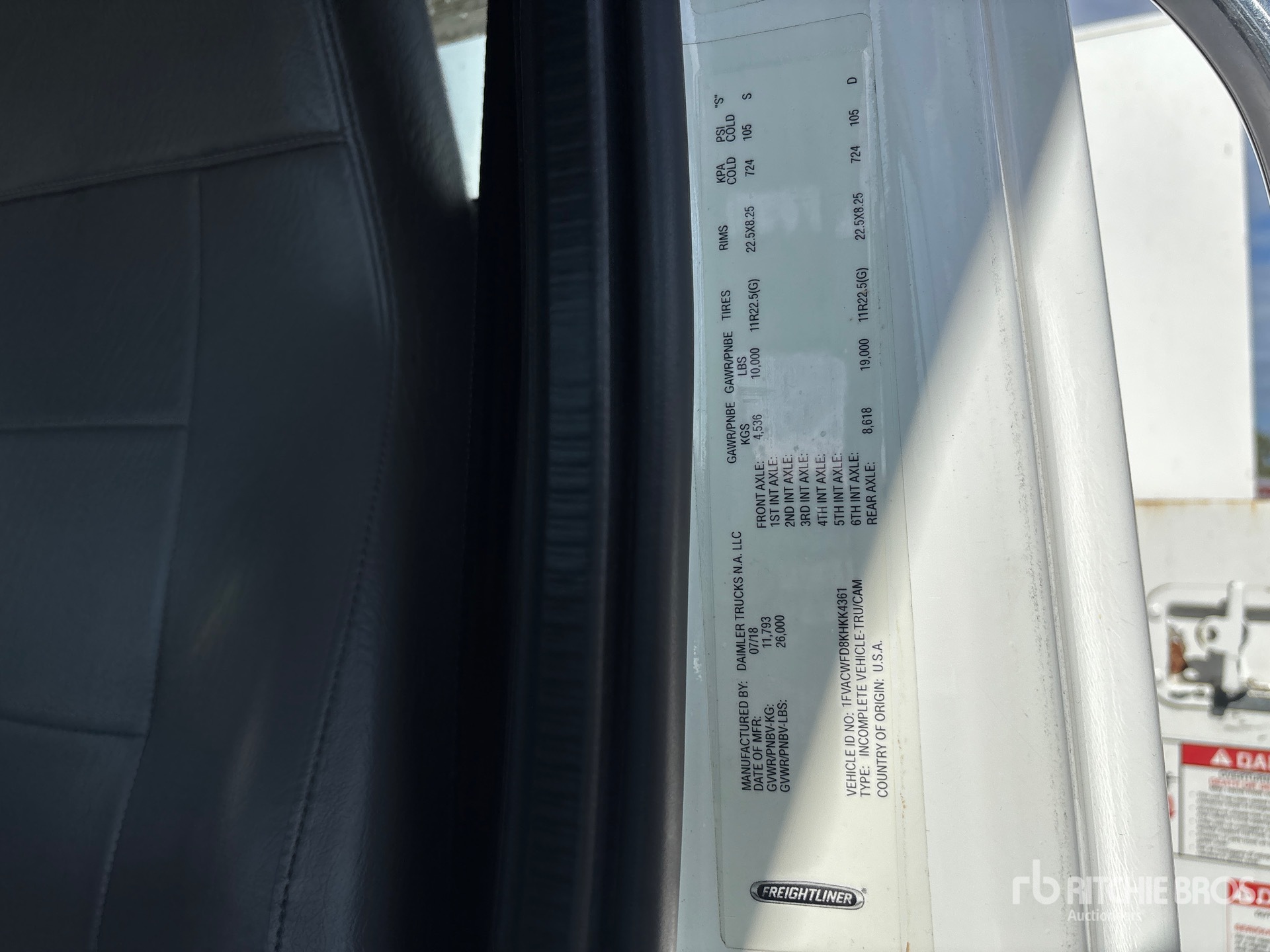 2018 Freightliner M2 106
