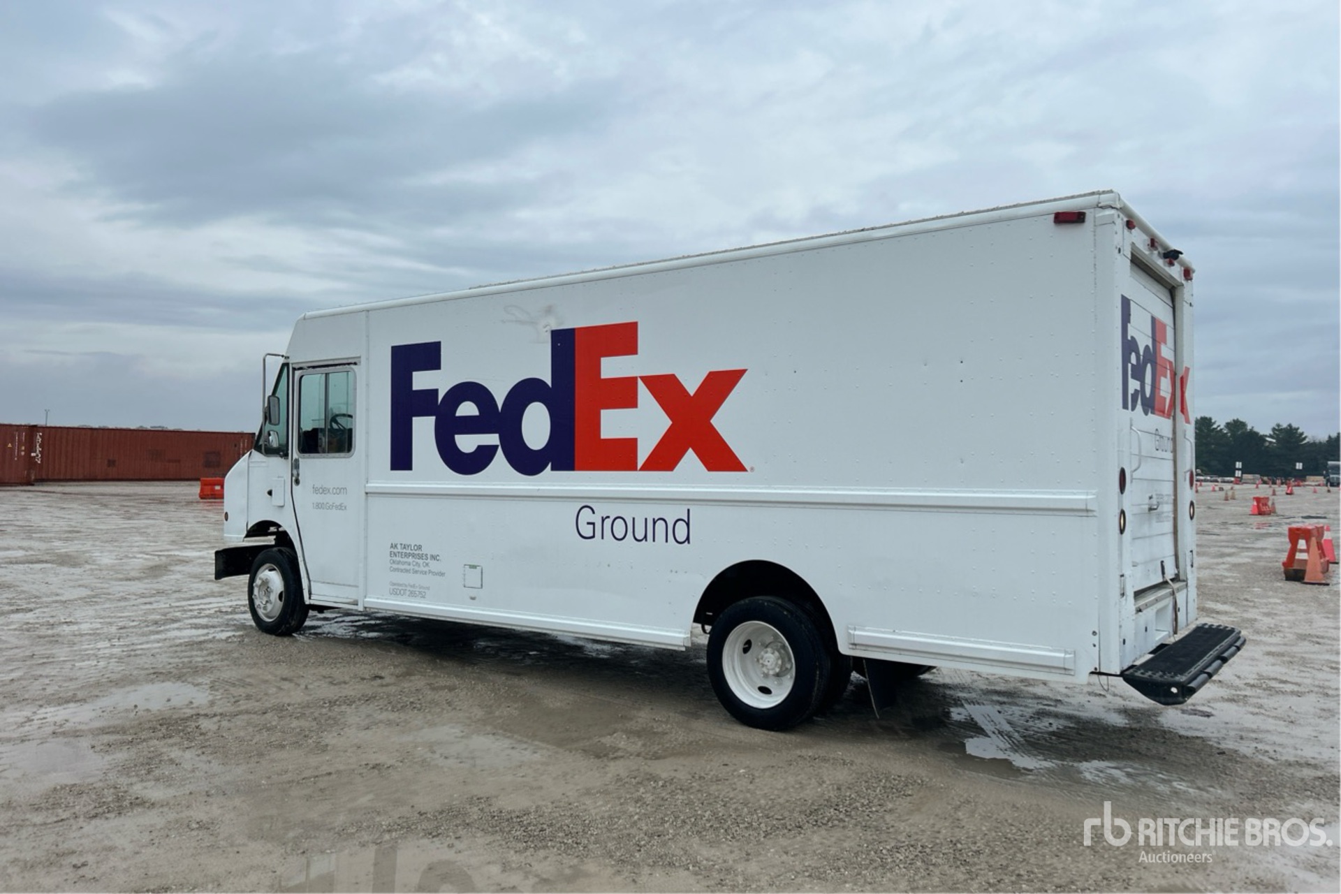 2000 Freightliner MT55