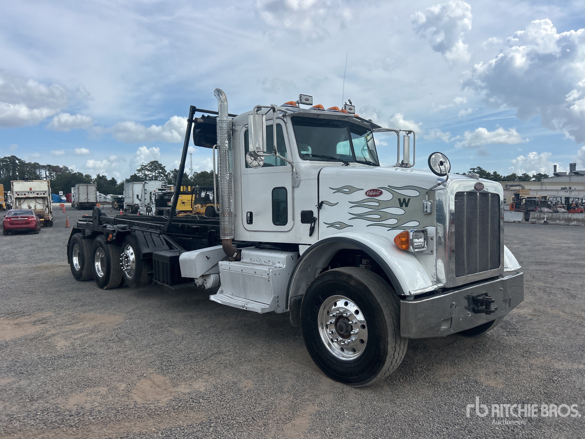 2011 Peterbilt 365
