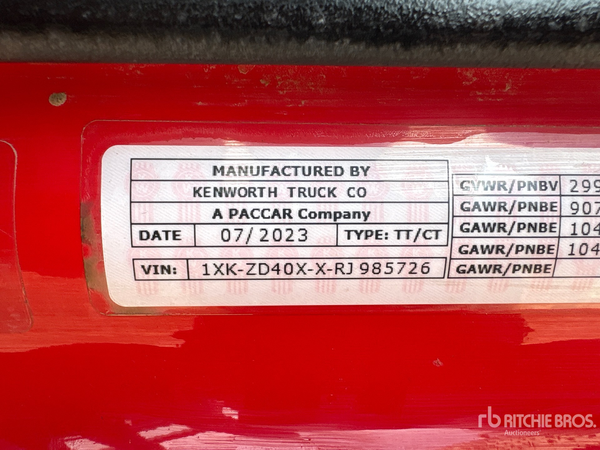 2024 Kenworth T880