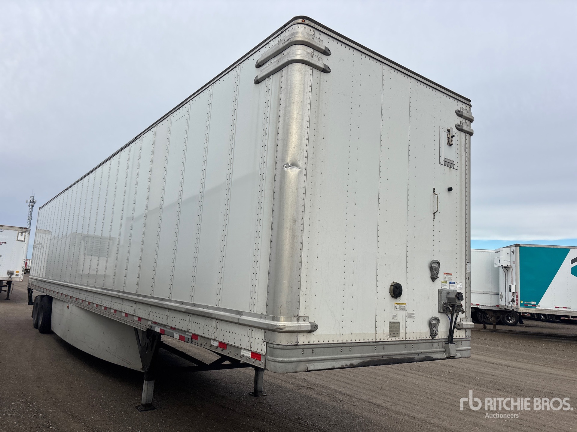 2023 Hyundai 53 FT X 102 IN T/A