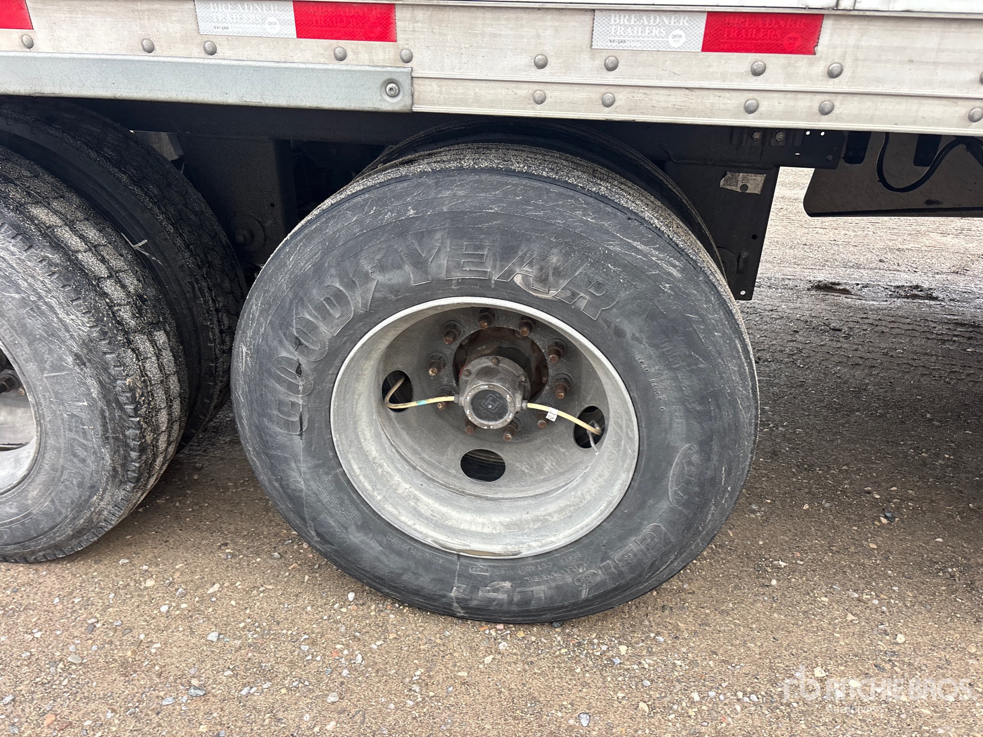 2023 Hyundai 53 FT X 102 IN T/A