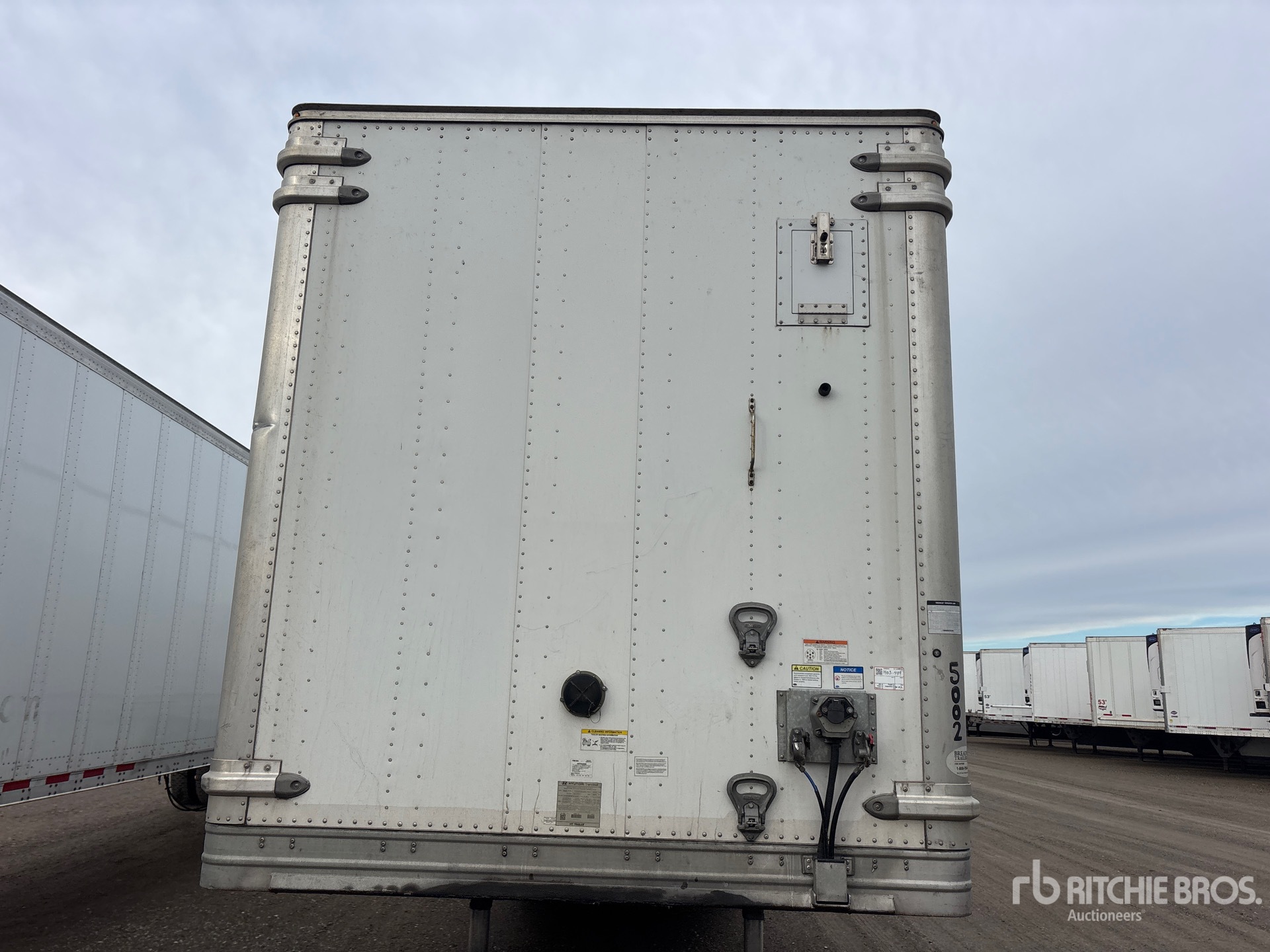 2023 Hyundai 53 FT X 102 IN T/A