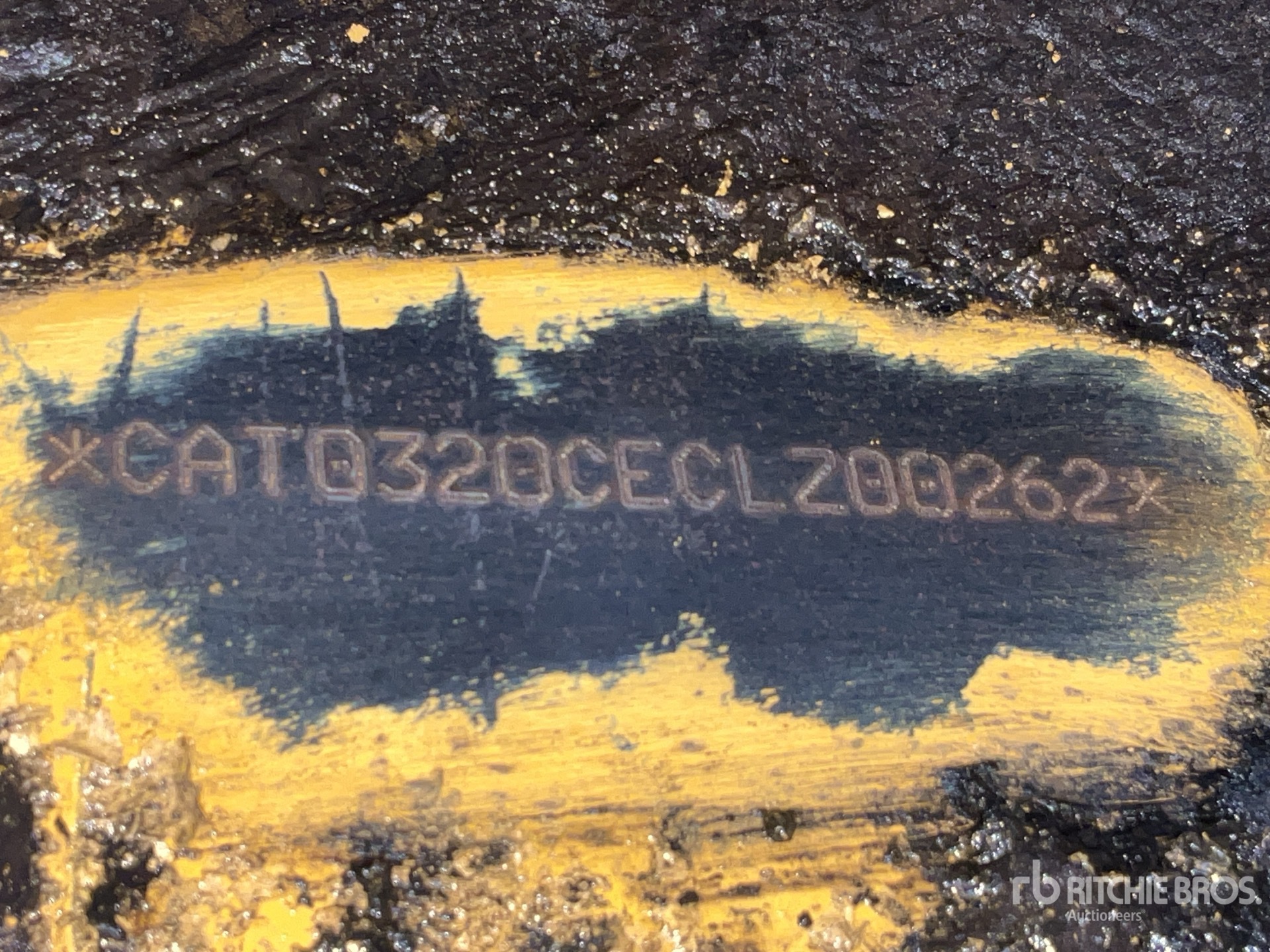 2002 Caterpillar 320CLU