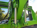Hydraulics with Carriage Tilt Cylinder