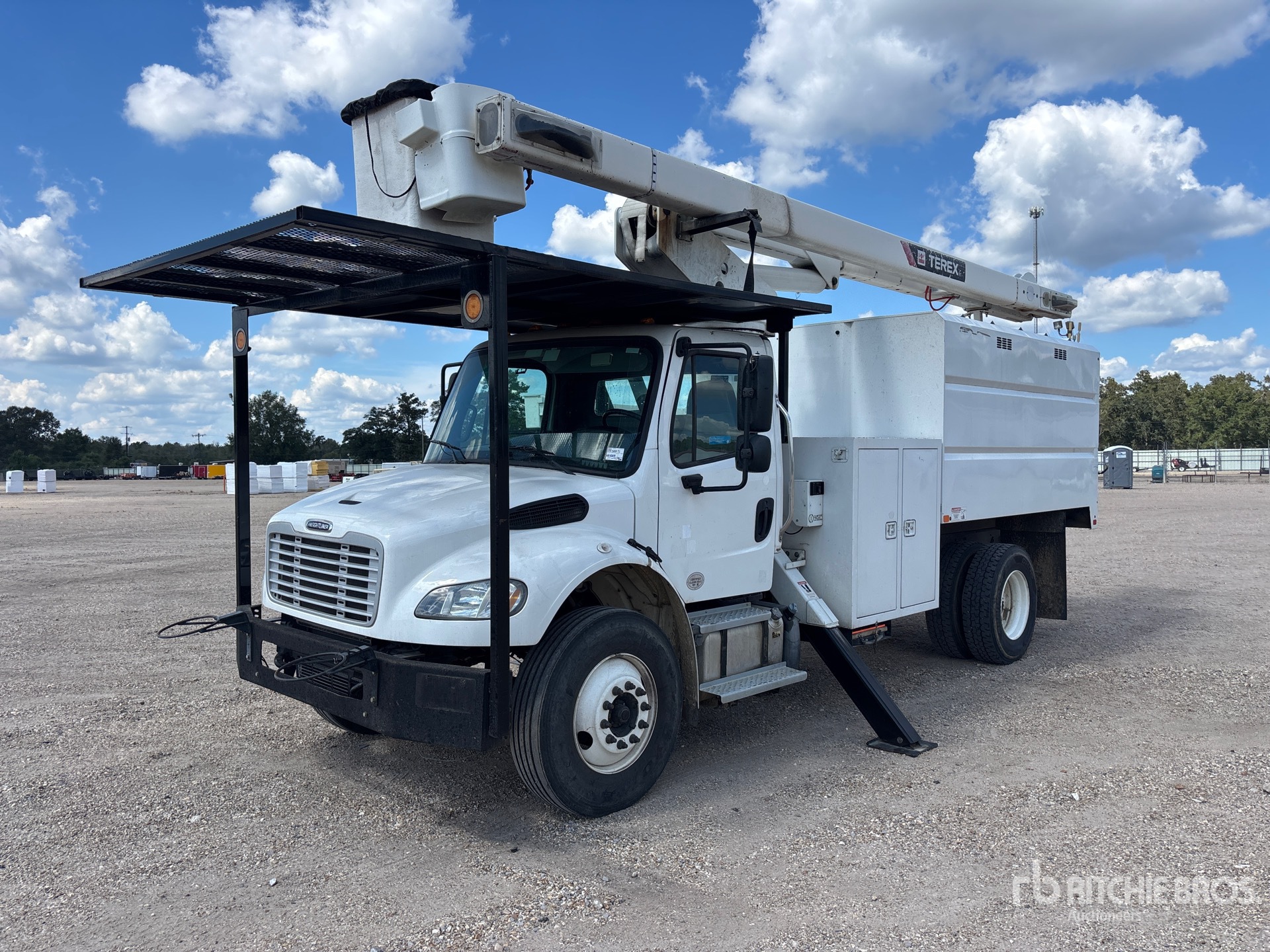 2019 Freightliner M2 106
