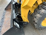 Chassis with Quick Coupler to Arms Pins