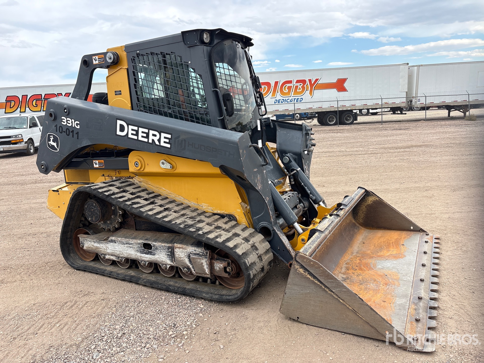2018 John Deere 331G