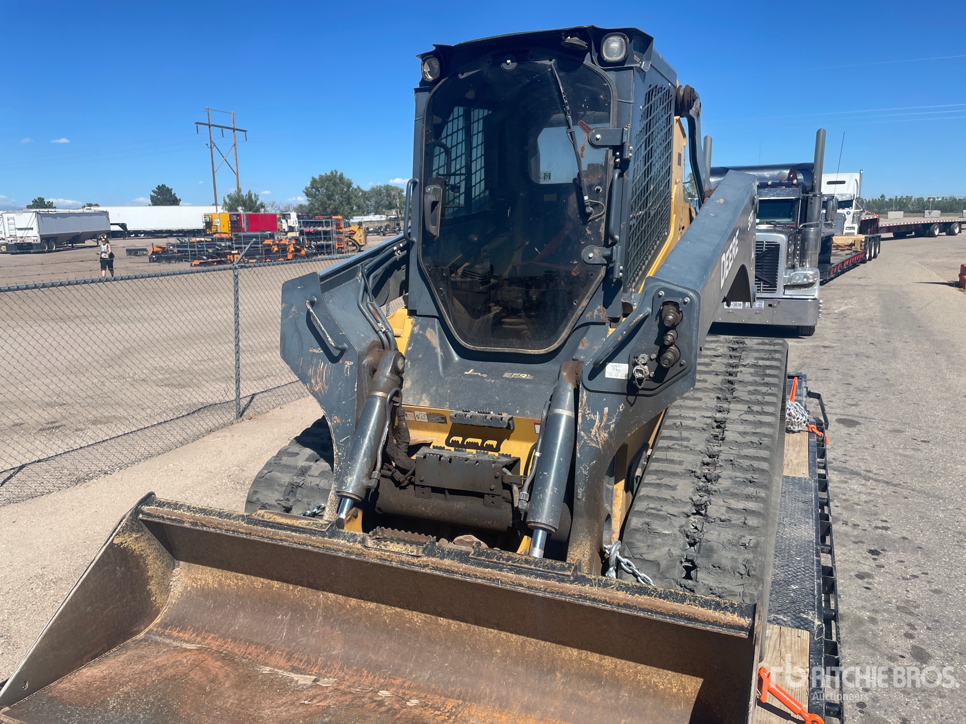 2018 John Deere 331G