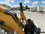 Hydraulics with Bucket Tilt Cylinders