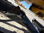 Hydraulics with Blade Lift Cylinder